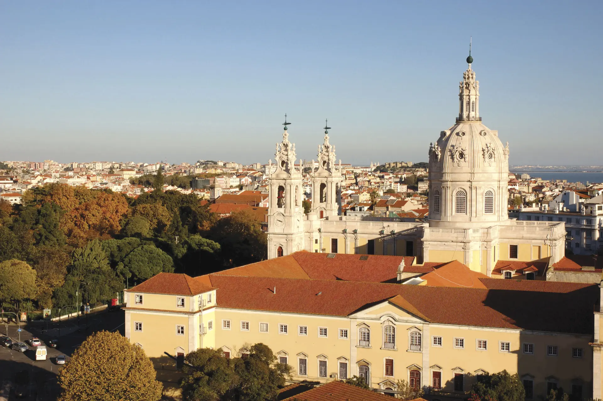 Basílica da Estrela e a envolvente da Estrela, Lisboa